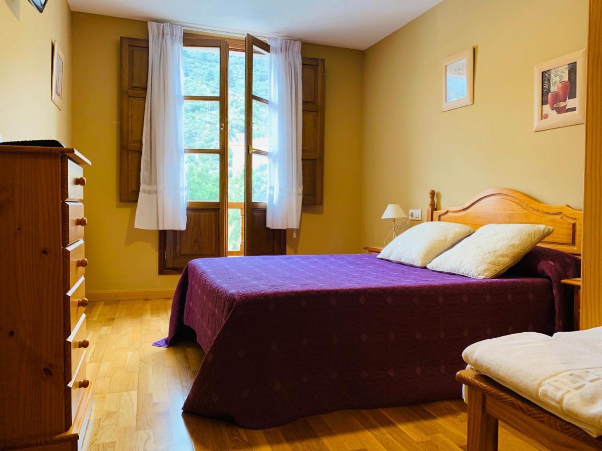 מלון פוטס Hostal La Serna מראה חיצוני תמונה