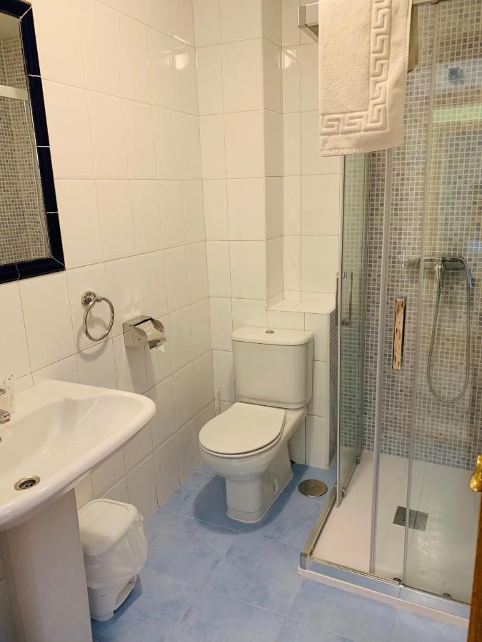 מלון פוטס Hostal La Serna מראה חיצוני תמונה